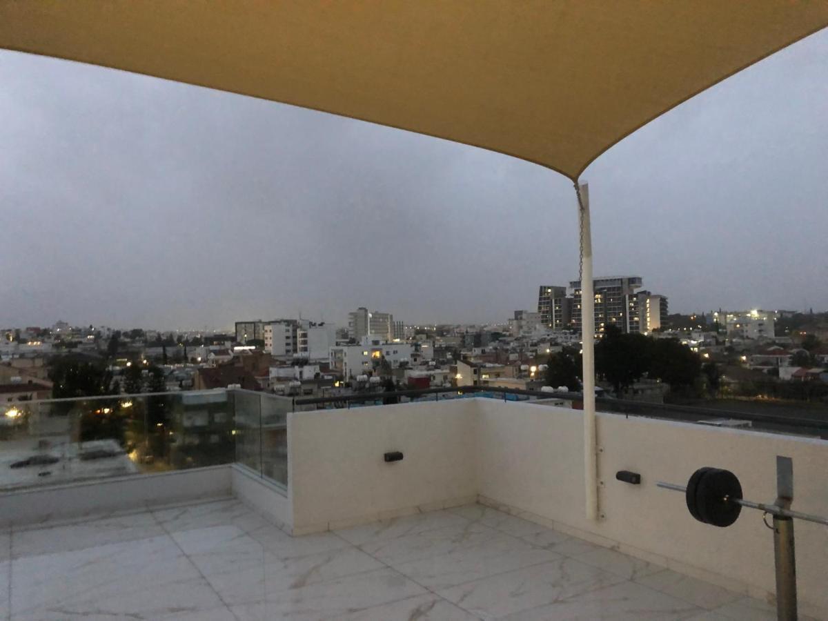 Luxury City Penthouse-Panoramic View! Lejlighed Nicosia Eksteriør billede