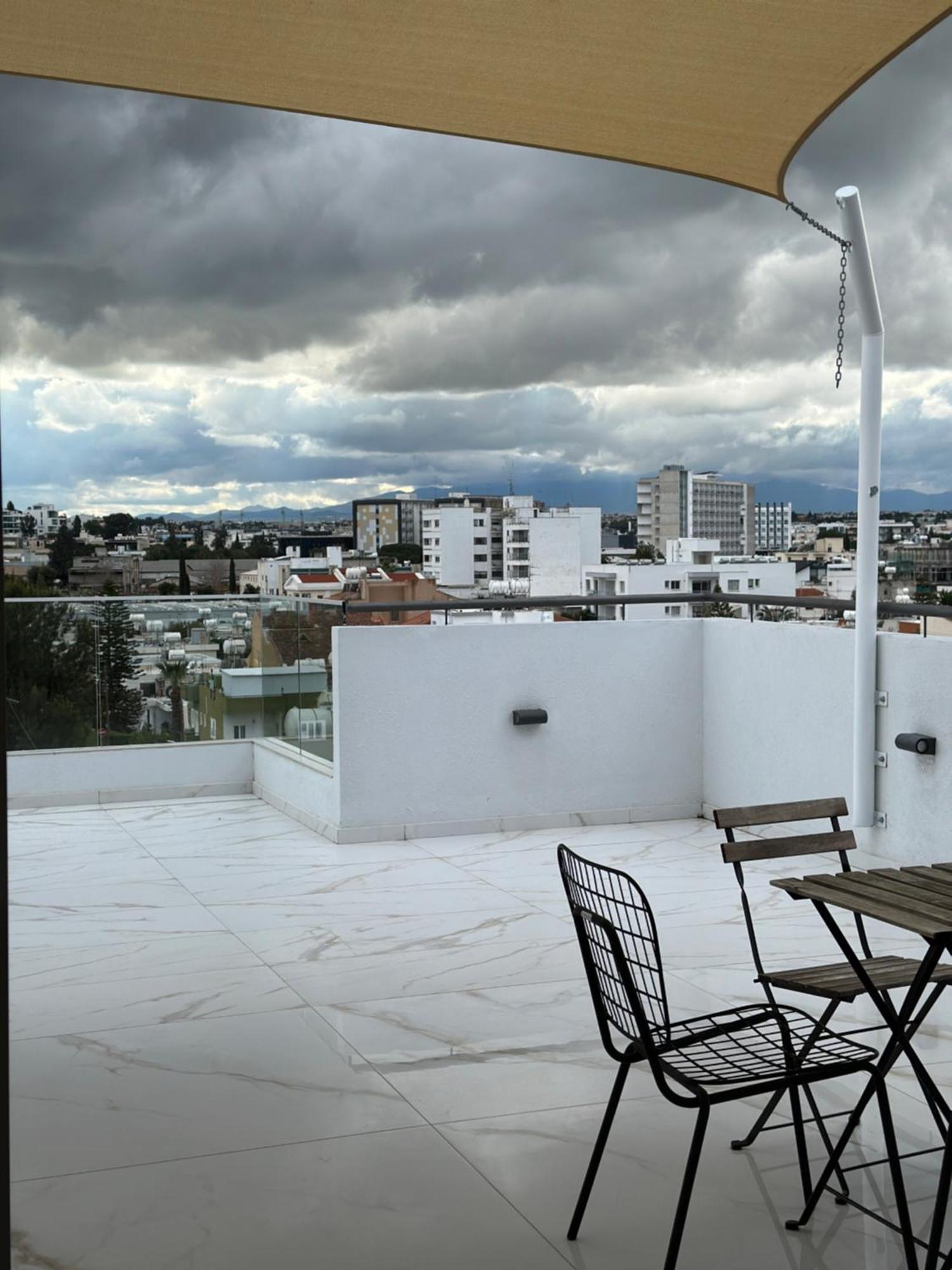 Luxury City Penthouse-Panoramic View! Lejlighed Nicosia Eksteriør billede